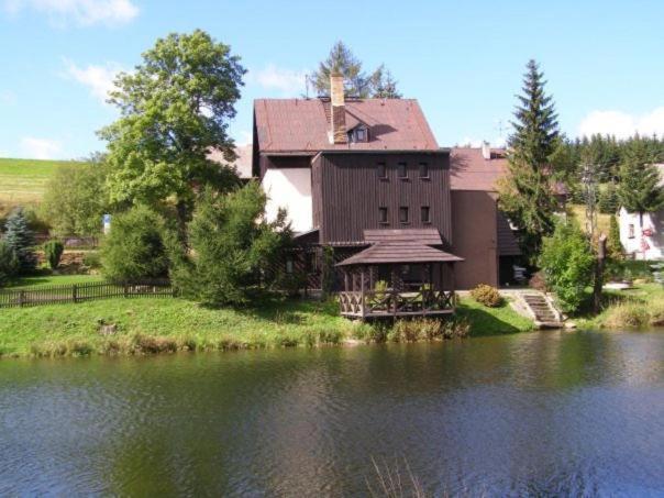 Chata Barborka Vila Loučná pod Klínovcem Exterior foto