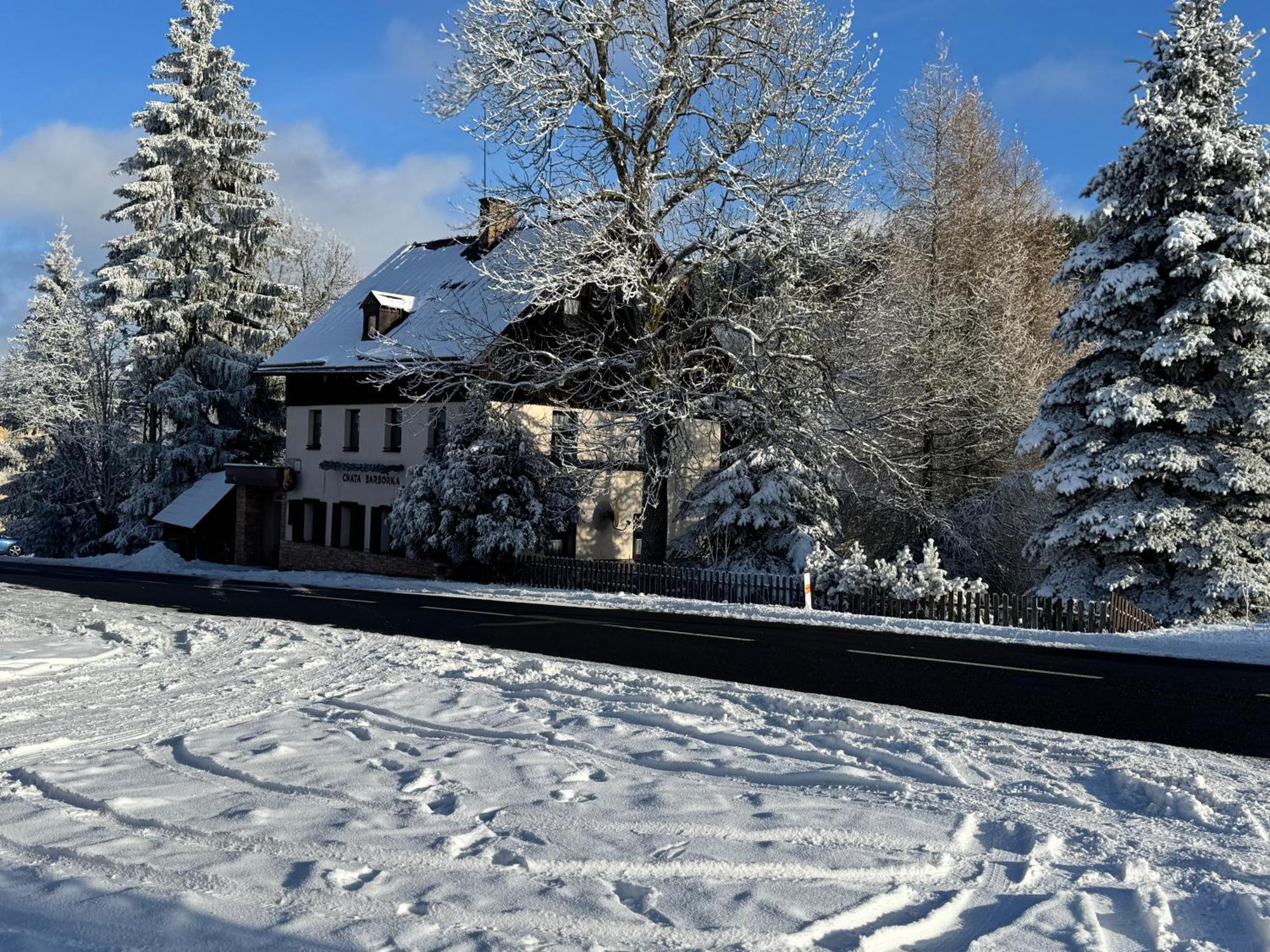 Chata Barborka Vila Loučná pod Klínovcem Exterior foto